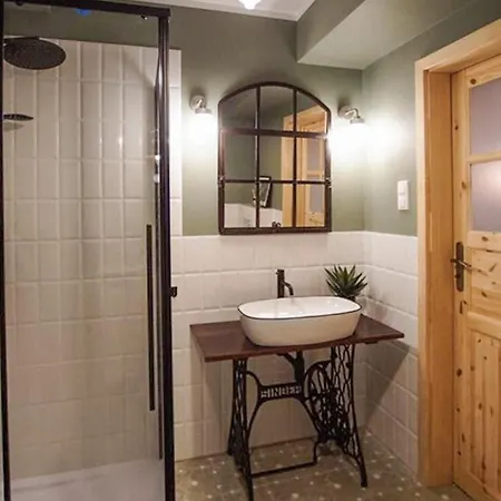 4 Bedroom Beautiful In Σπίτι διακοπών