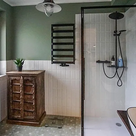 Holiday home 4 Bedroom Beautiful In Pierkunowo