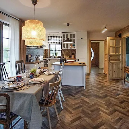 4 Bedroom Beautiful In *