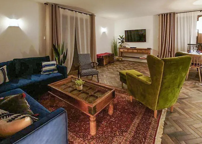 4 Bedroom Beautiful In Dom wakacyjny