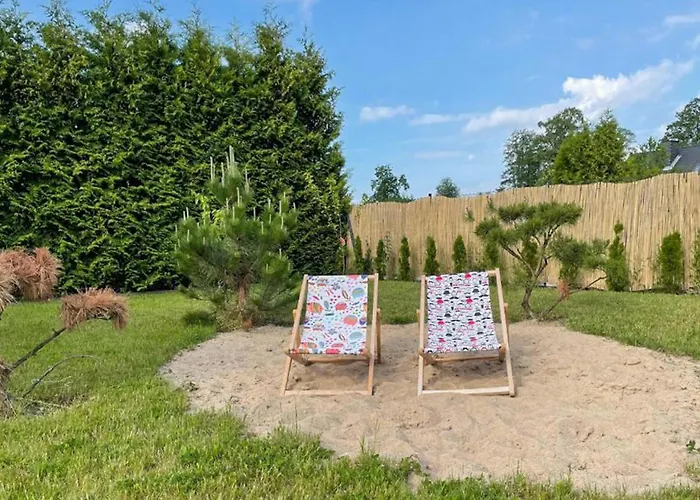 4 Bedroom Beautiful In Dom wakacyjny Pierkunowo